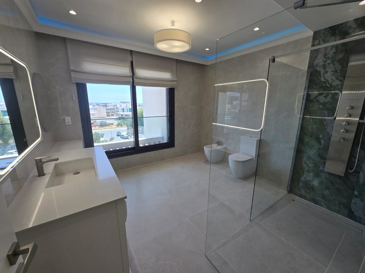 Apartment, 3 bedrooms — 4