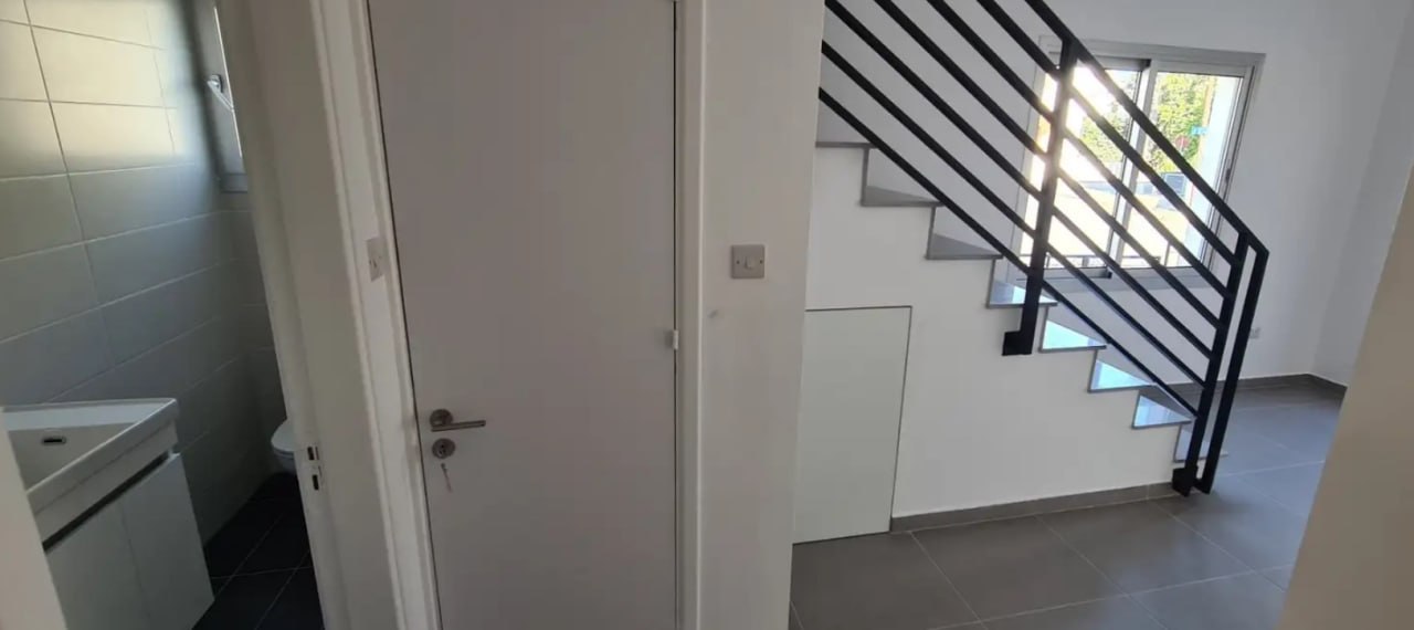 House, 3 bedrooms — 7