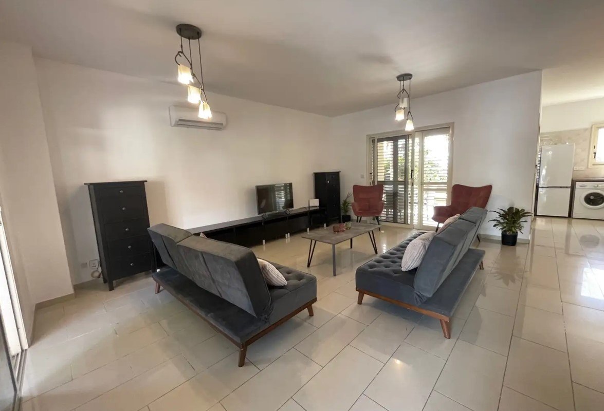 House, 3 bedrooms — 10