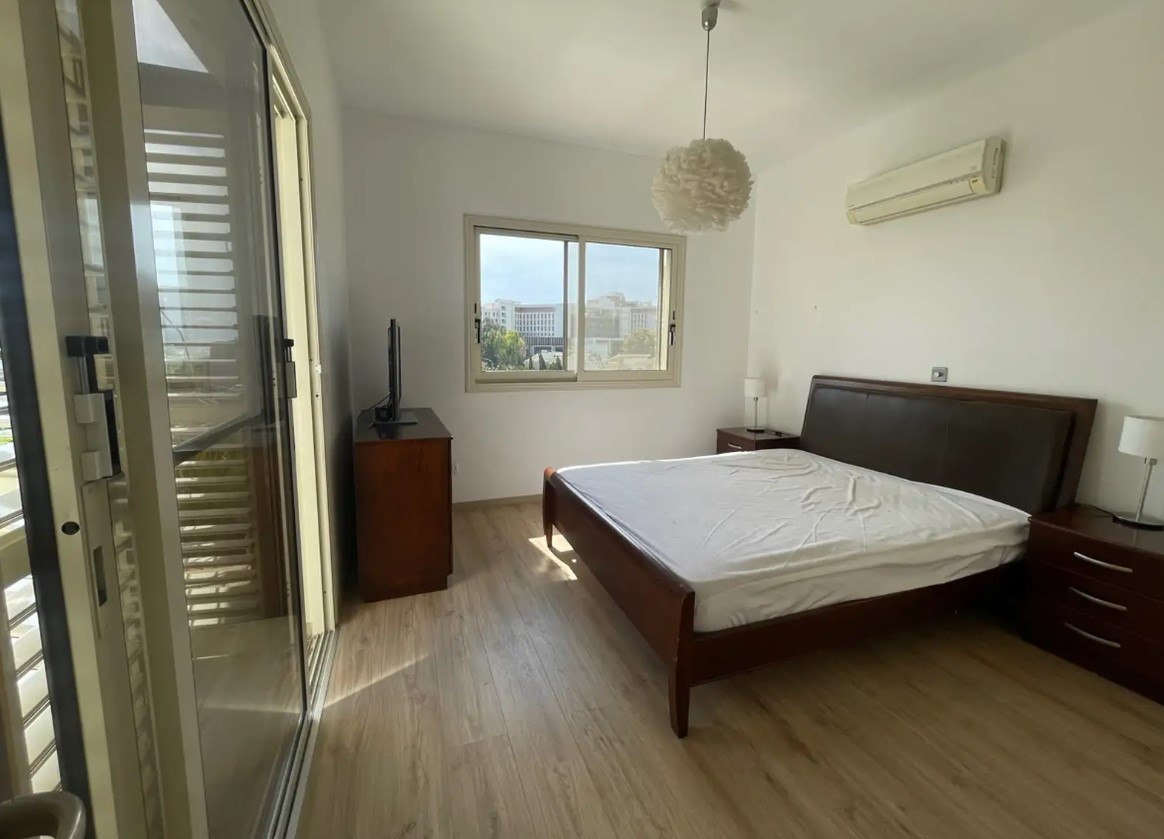House, 3 bedrooms — 6
