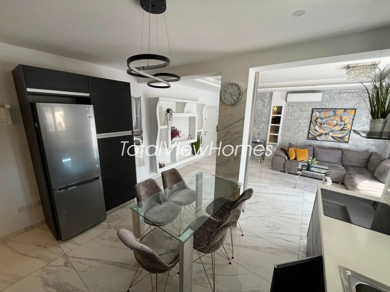 Apartment, 2 bedrooms — 8
