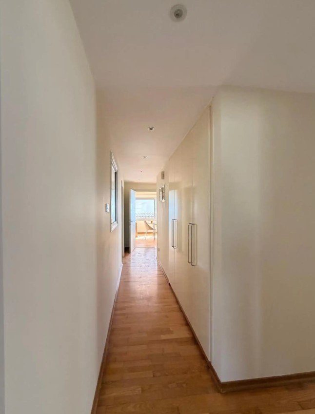 Apartment, 3 bedrooms — 2