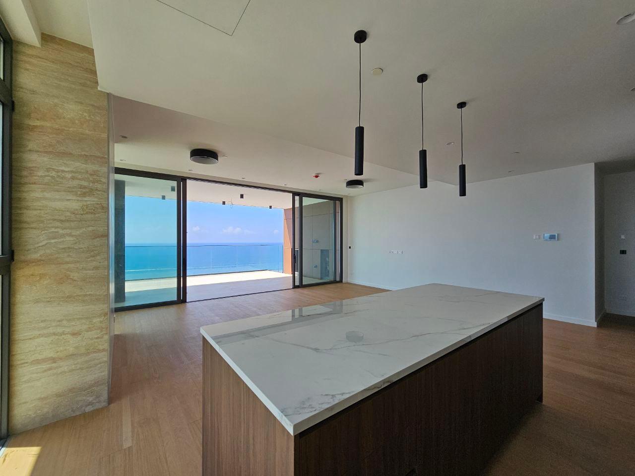 Apartment, 3 bedrooms — 10