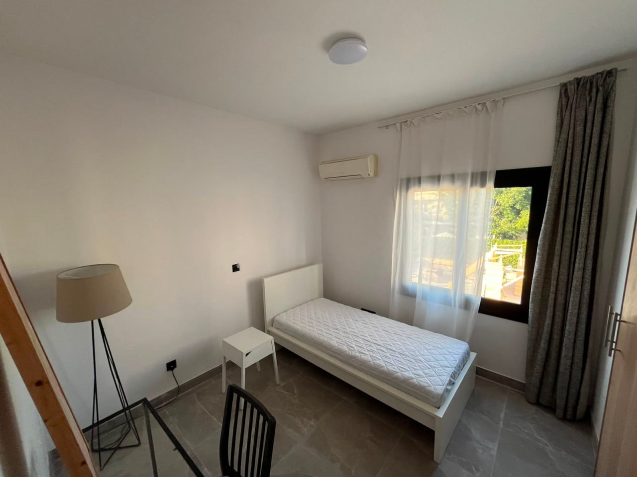 House, 3 bedrooms — 4