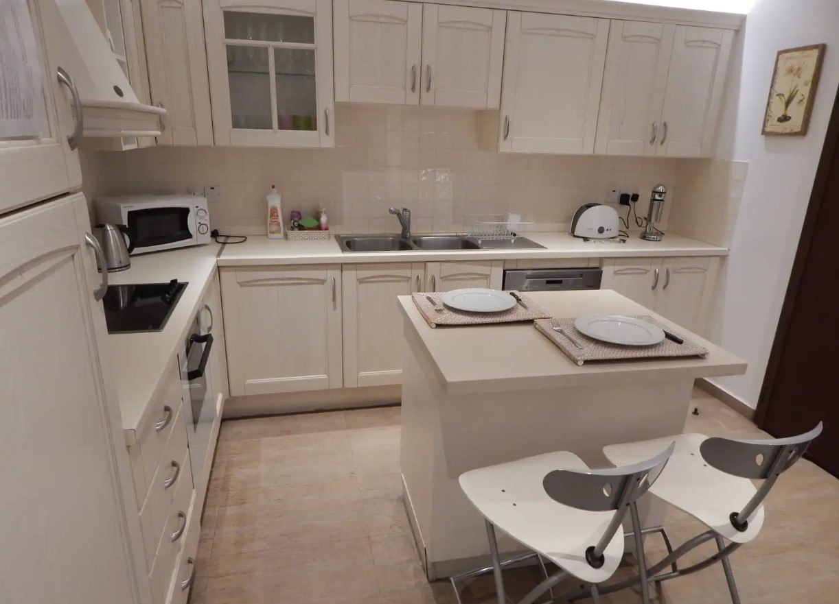 Apartment, 2 bedrooms — 5