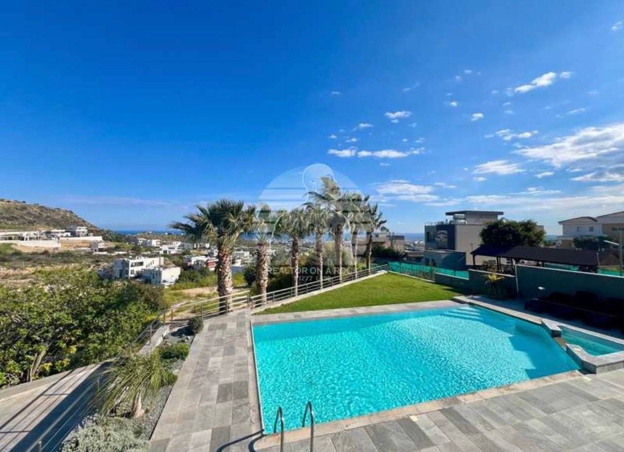 Villa, 5 bedrooms — 7