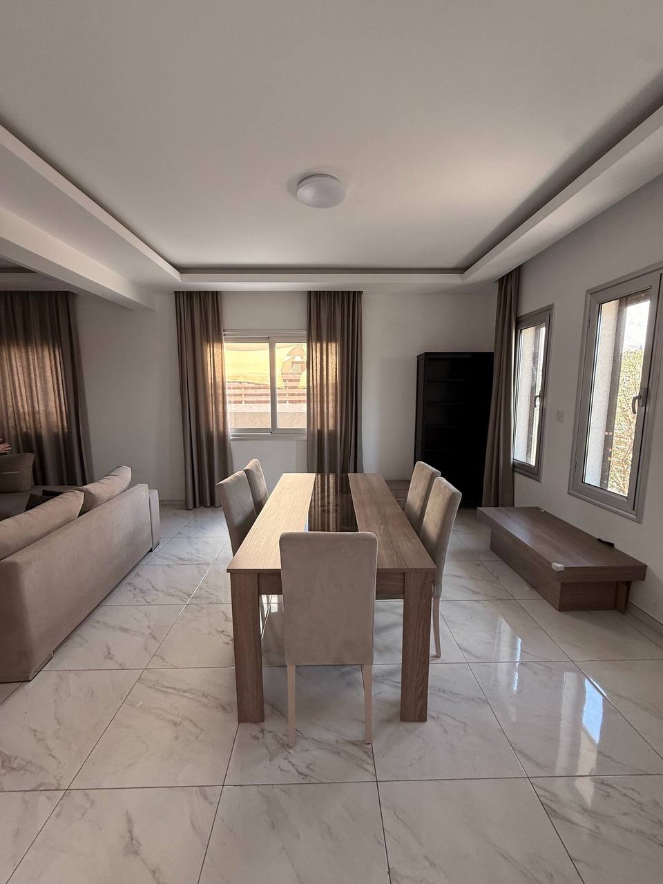 House, 4 bedrooms — 4