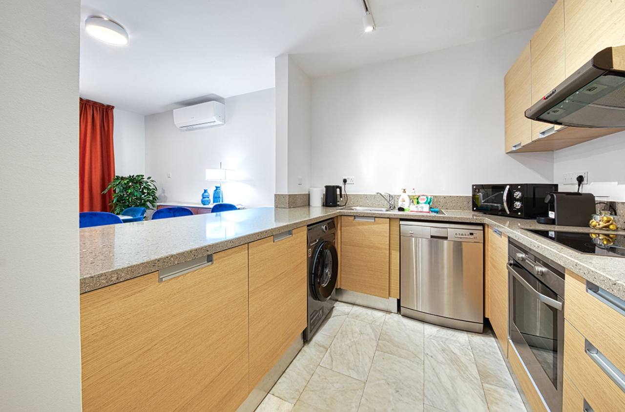 Apartment, 2 bedrooms — 4