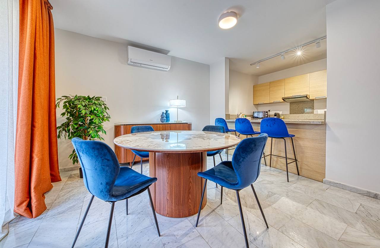 Apartment, 2 bedrooms — 6