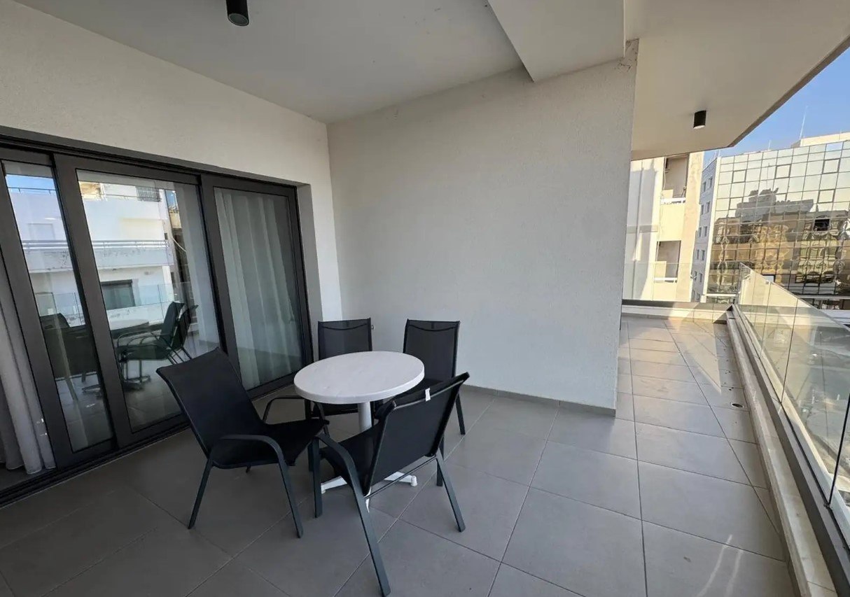 Apartment, 2 bedrooms — 3