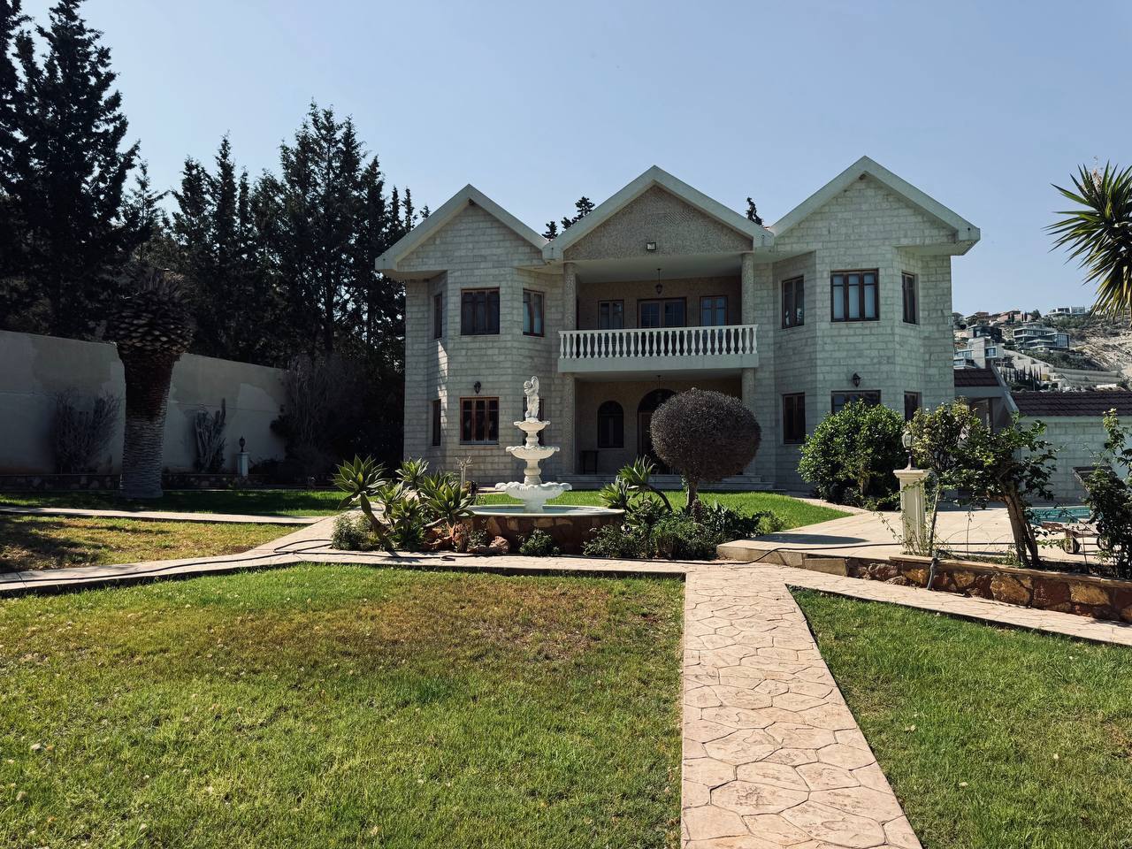 House, 5 bedrooms — 5