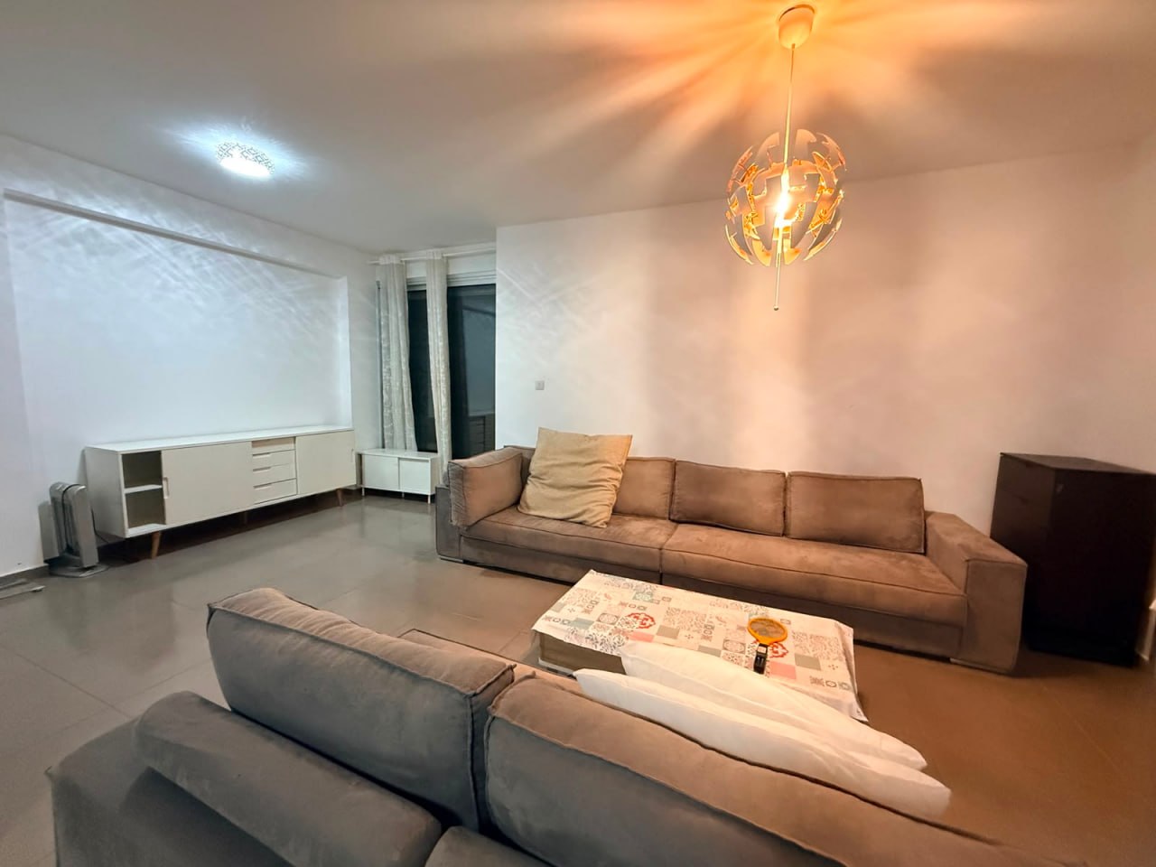 House, 3 bedrooms — 8
