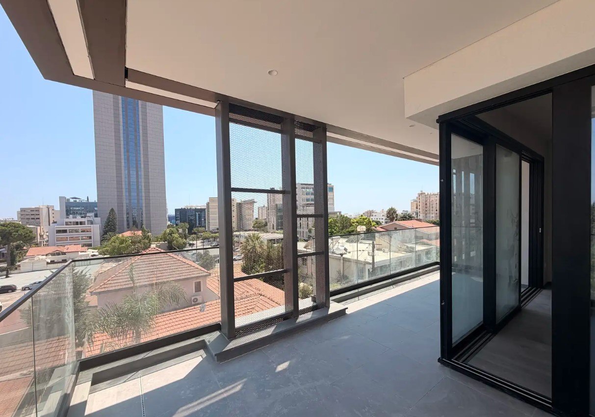Apartment, 2 bedrooms — 3