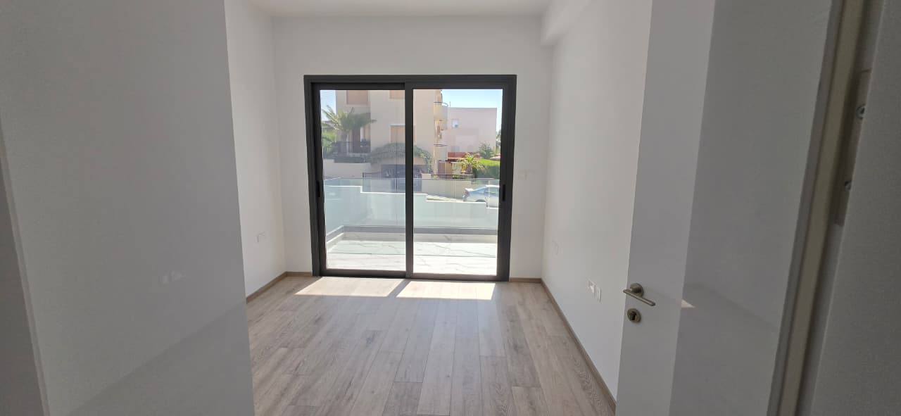 Apartment, 2 bedrooms — 4