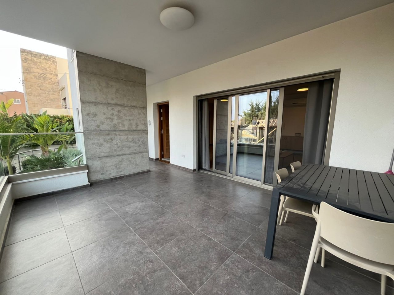 Apartment, 3 bedrooms — 2
