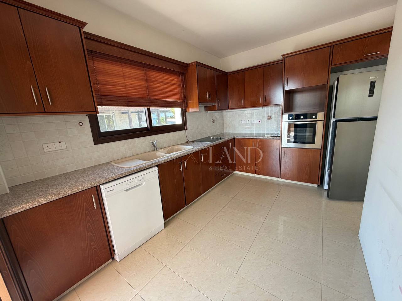 Apartment, 2 bedrooms — 3
