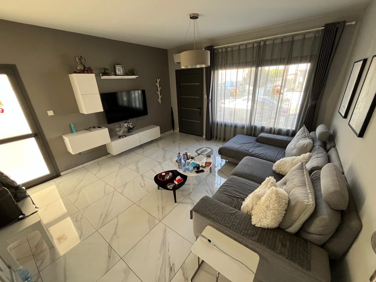 House, 4 bedrooms — 9