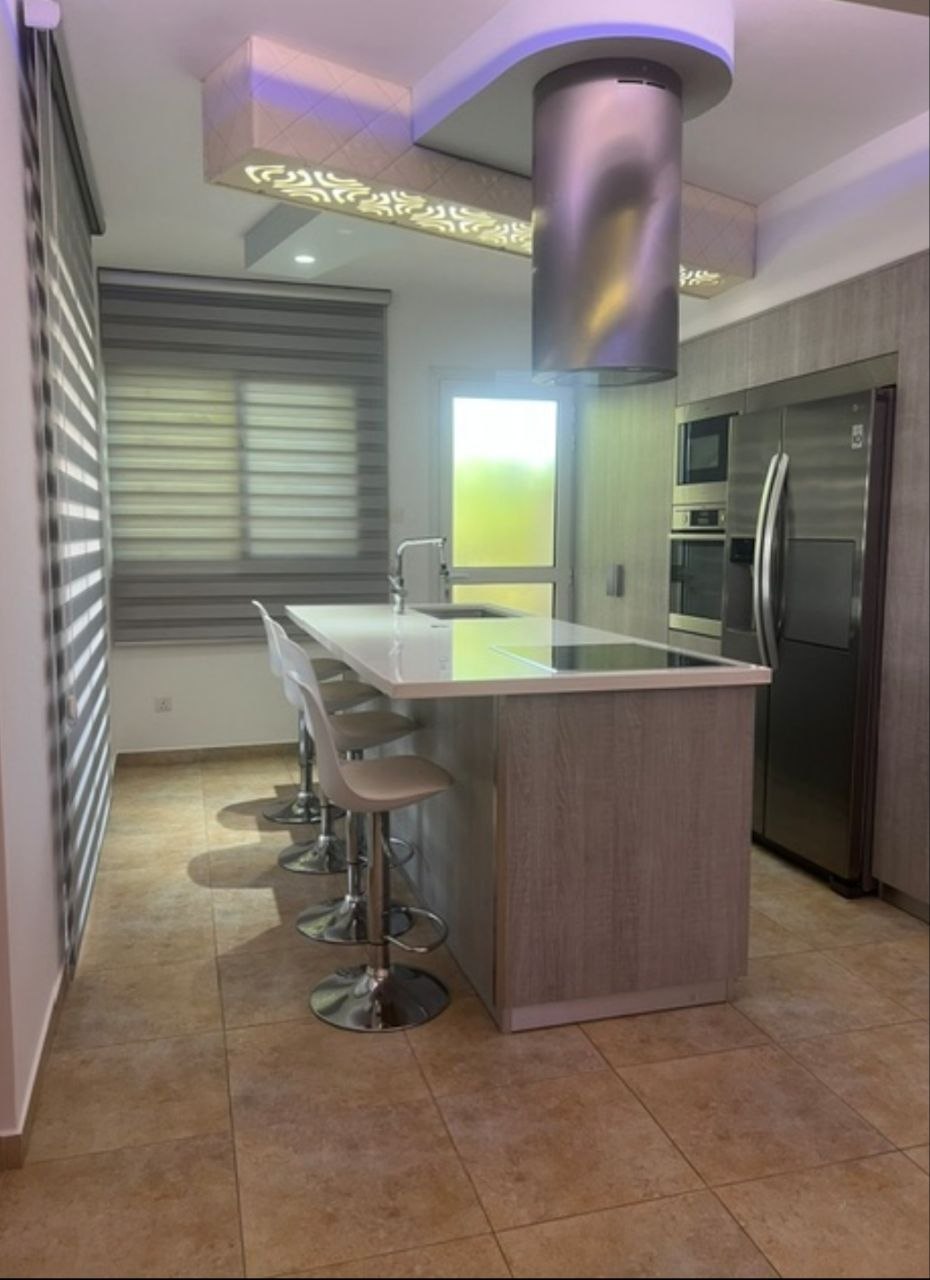 Apartment, 3 bedrooms — 4