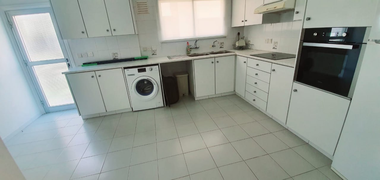 Apartment, 3 bedrooms — 4
