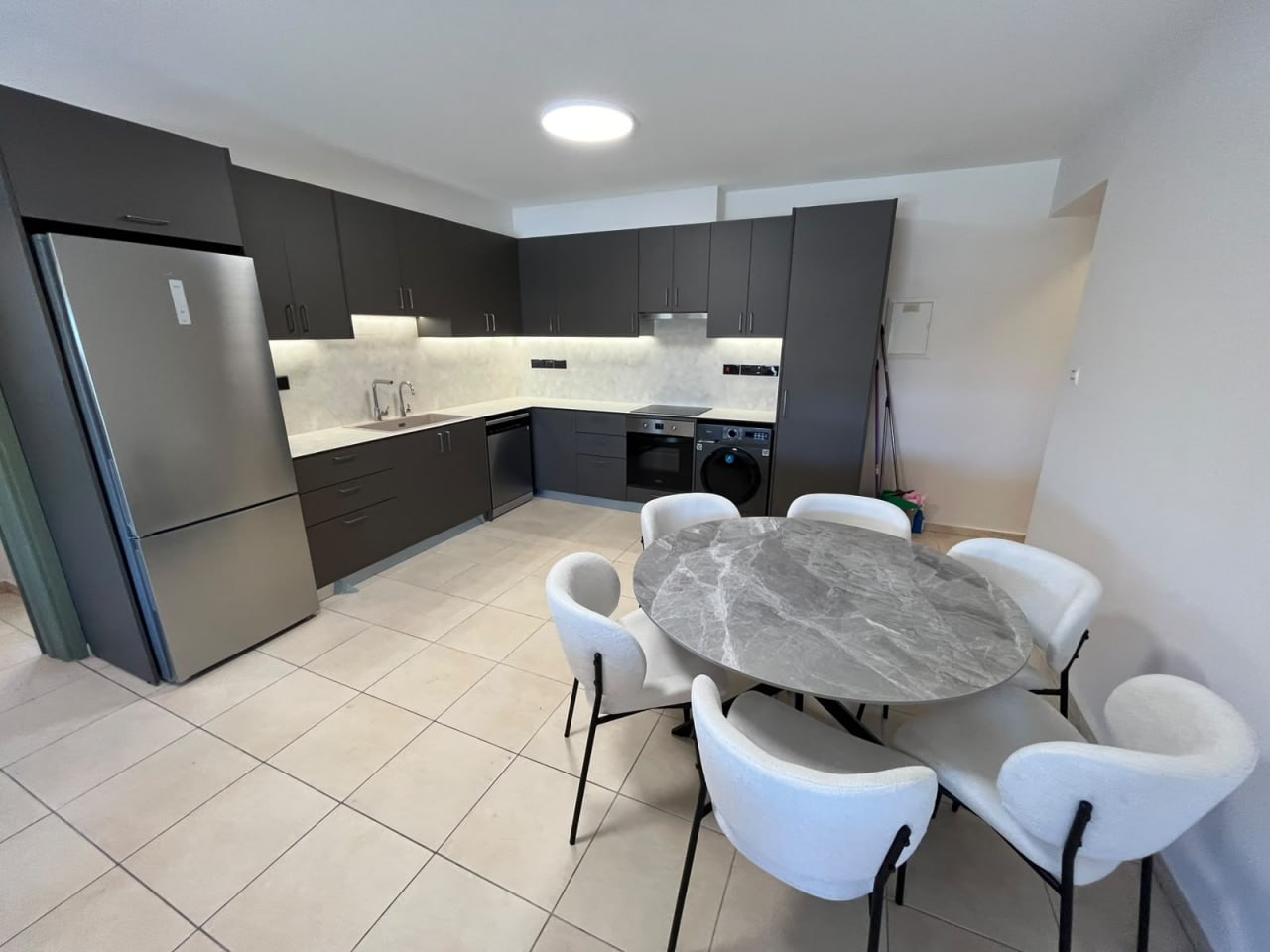 Apartment, 2 bedrooms — 8