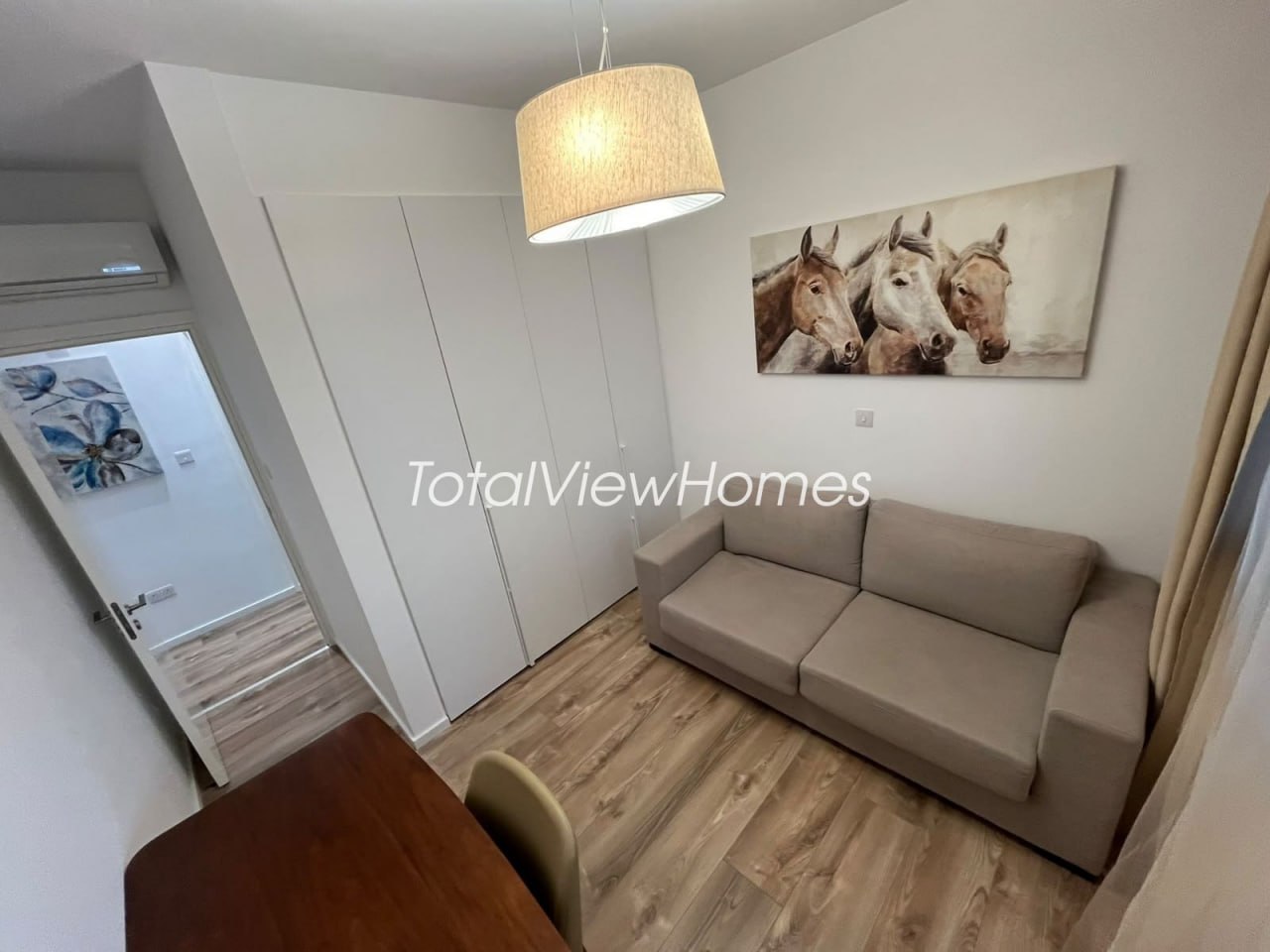 Apartment, 2 bedrooms — 5