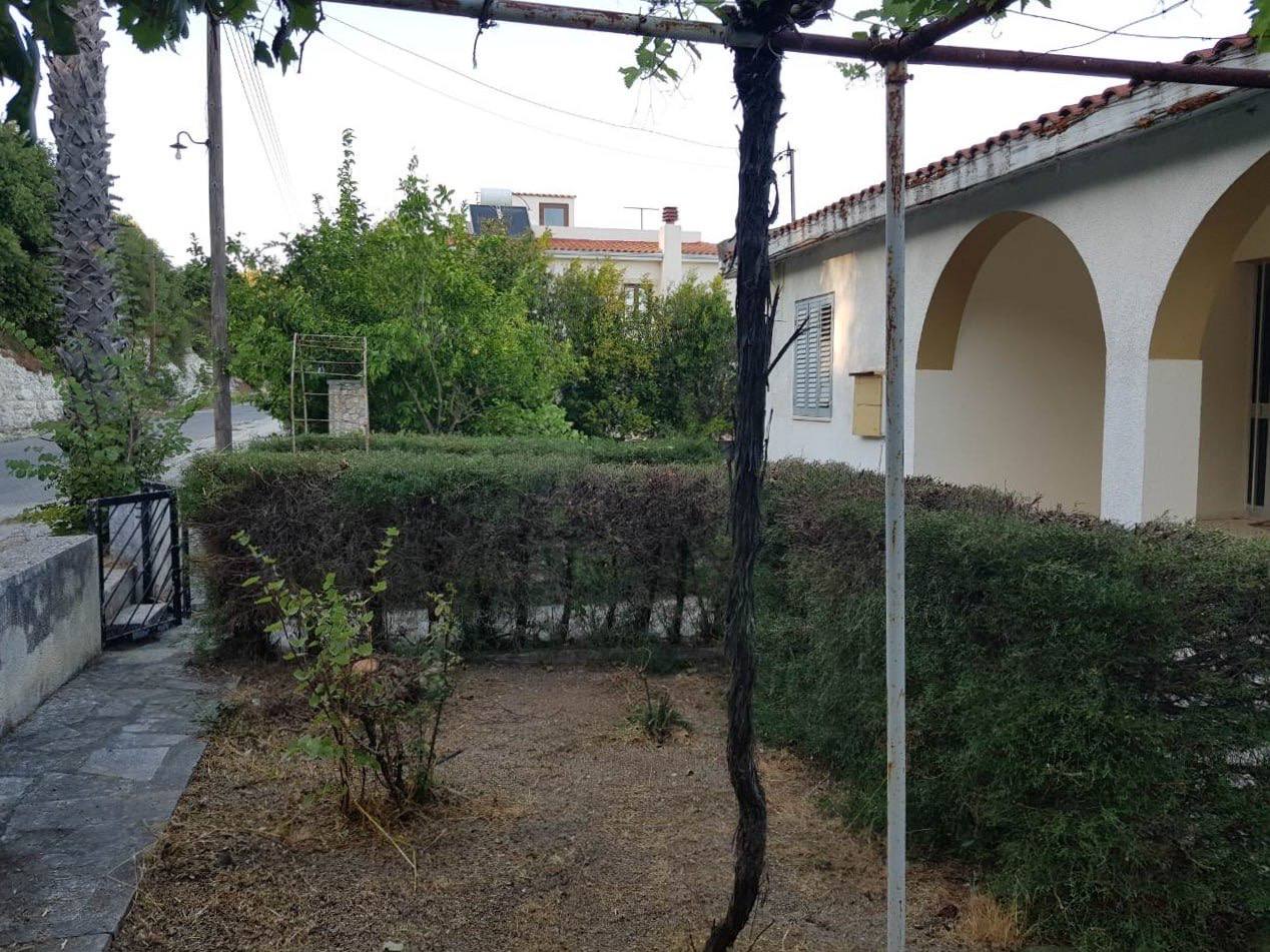 House, 3 bedrooms — 2