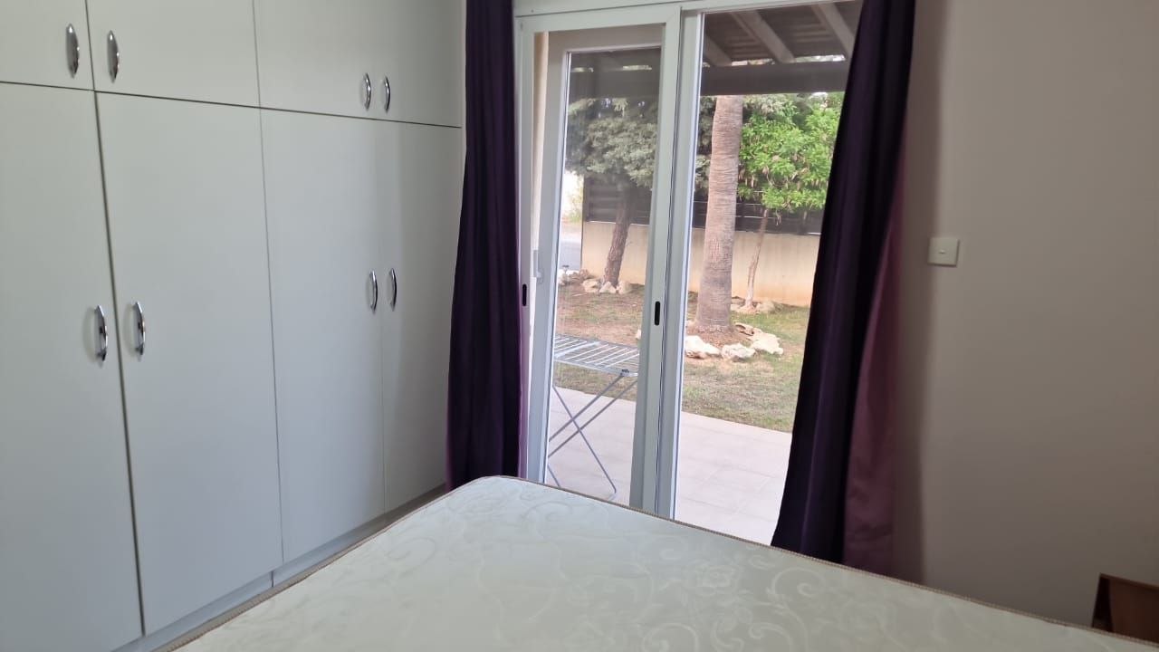 House, 3 bedrooms — 3