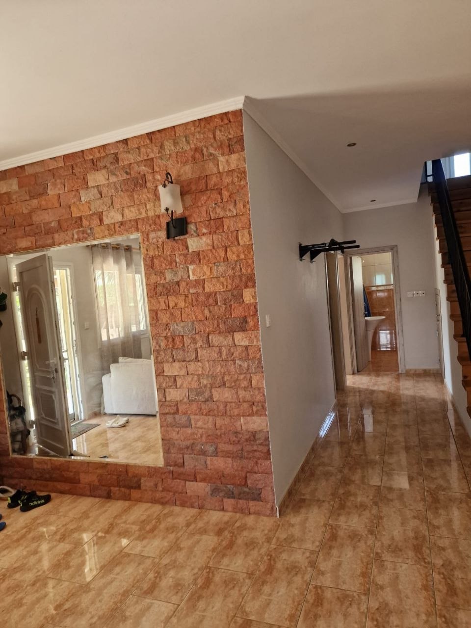 House, 3 bedrooms — 6