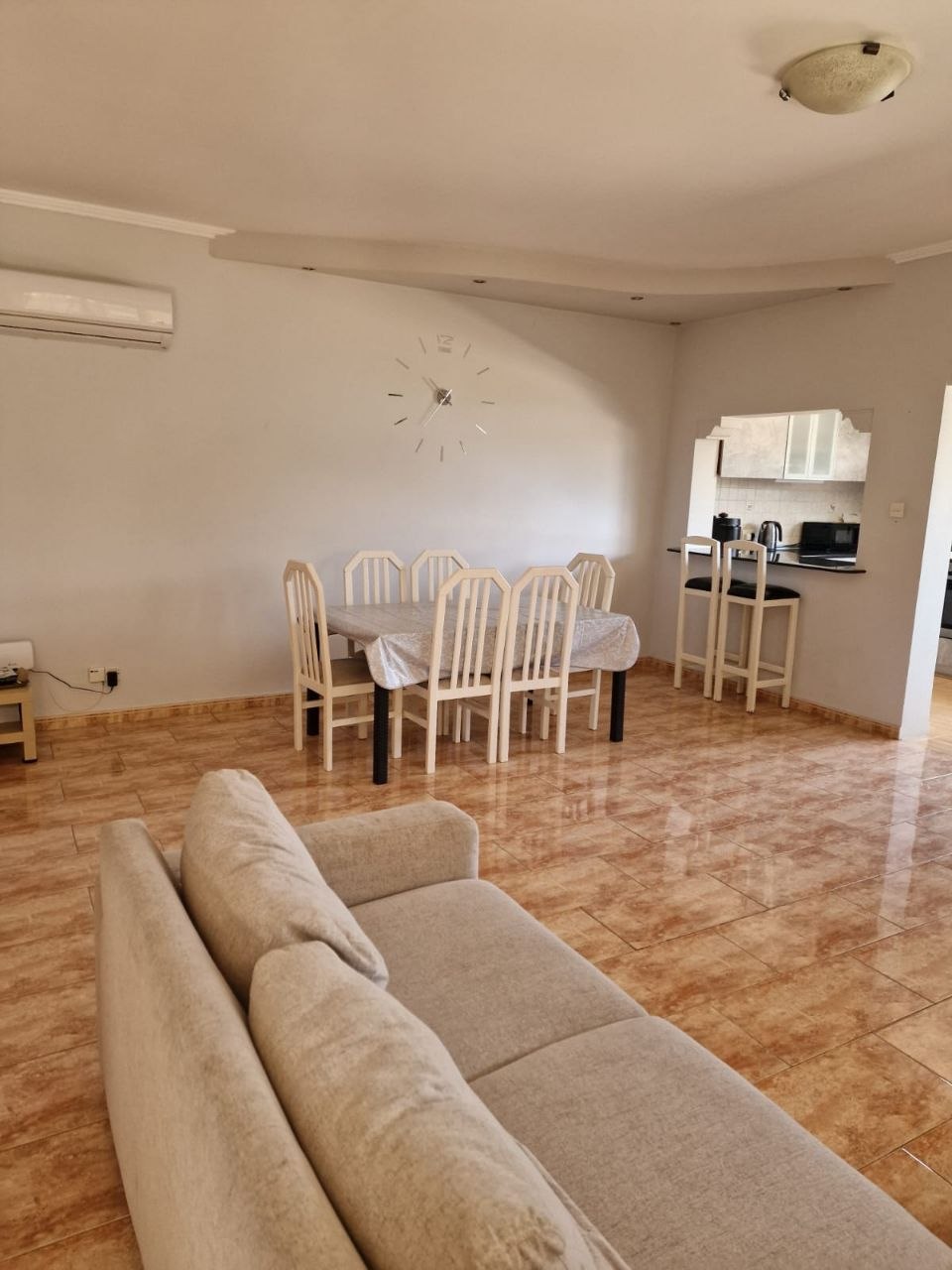 House, 3 bedrooms — 7