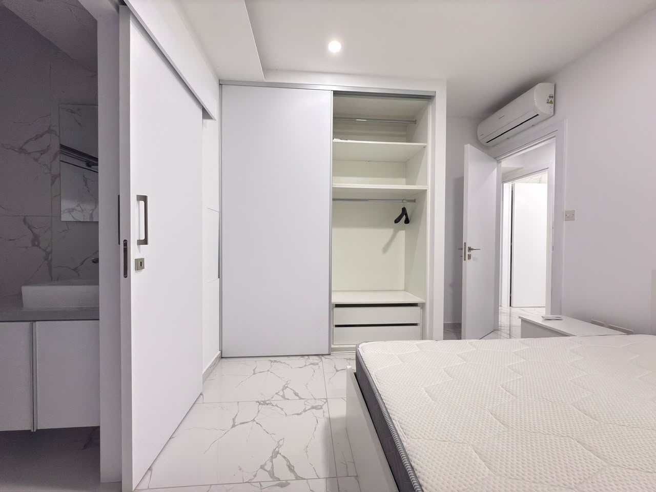 Apartment, 2 bedrooms — 6