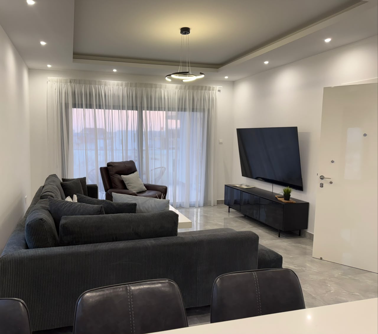 Penthouse, 2 bedrooms — 9
