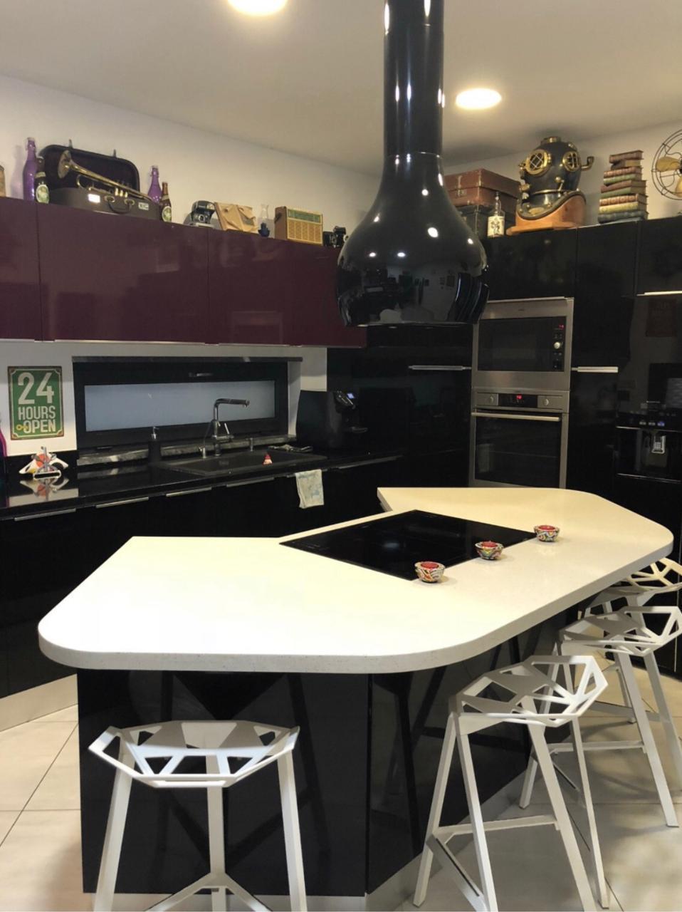 Villa, 7 bedrooms — 7