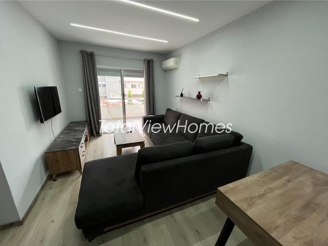 Apartment, 2 bedrooms — 8