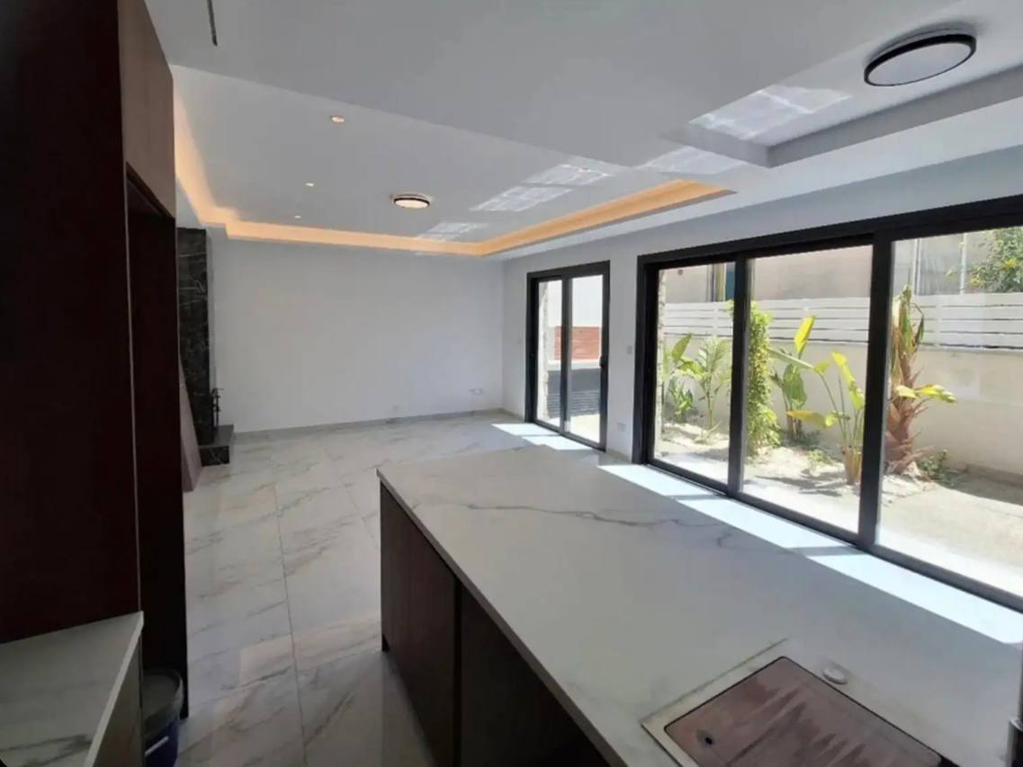Maisonette, 3 bedrooms — 3