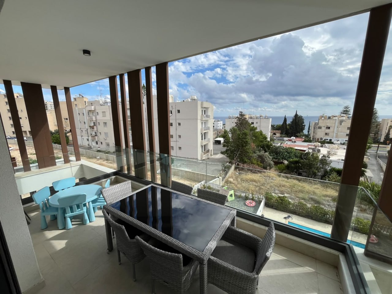 Apartment, 3 bedrooms — 2