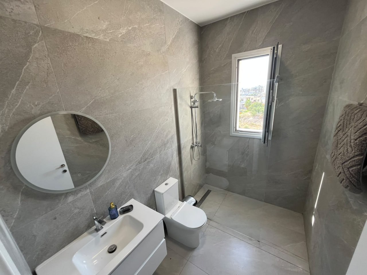 Apartment, 2 bedrooms — 4