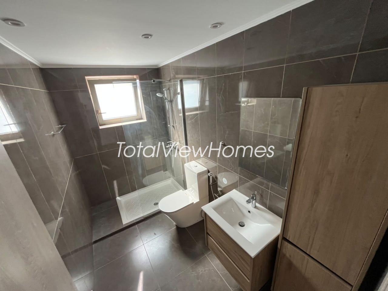 Apartment, 3 bedrooms — 3
