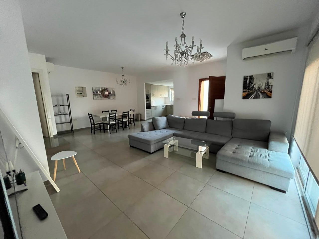House, 4 bedrooms — 8