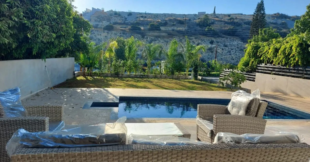 Villa, 5 bedrooms — 2