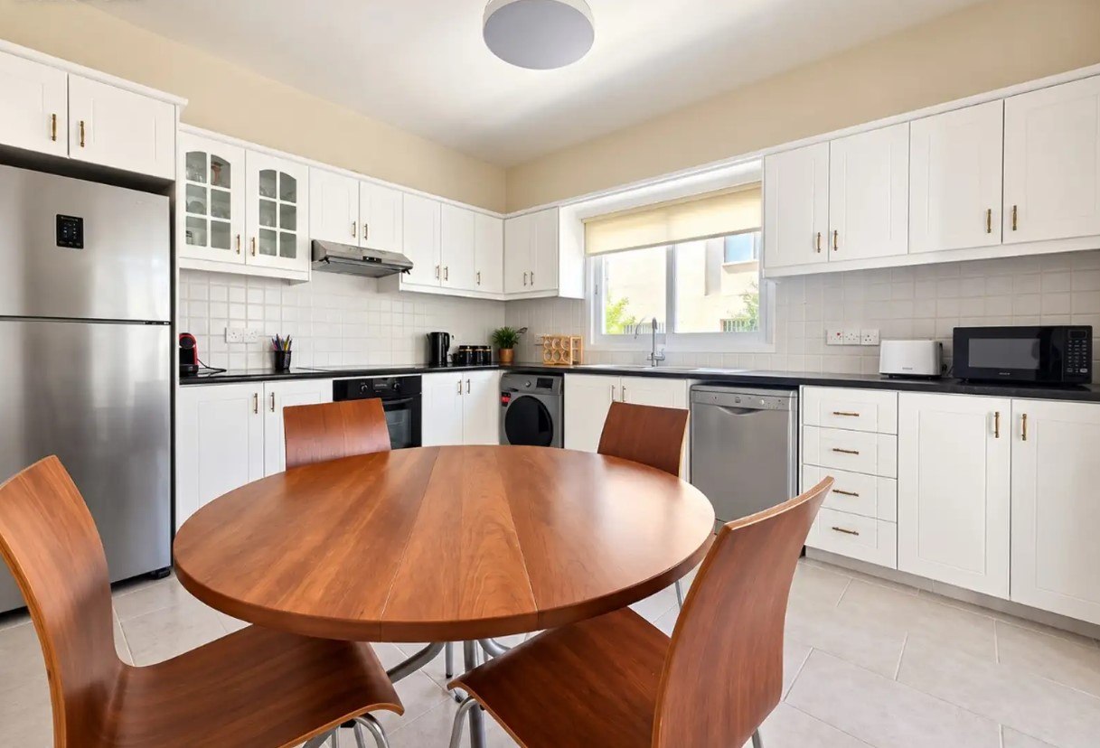 Apartment, 3 bedrooms — 6