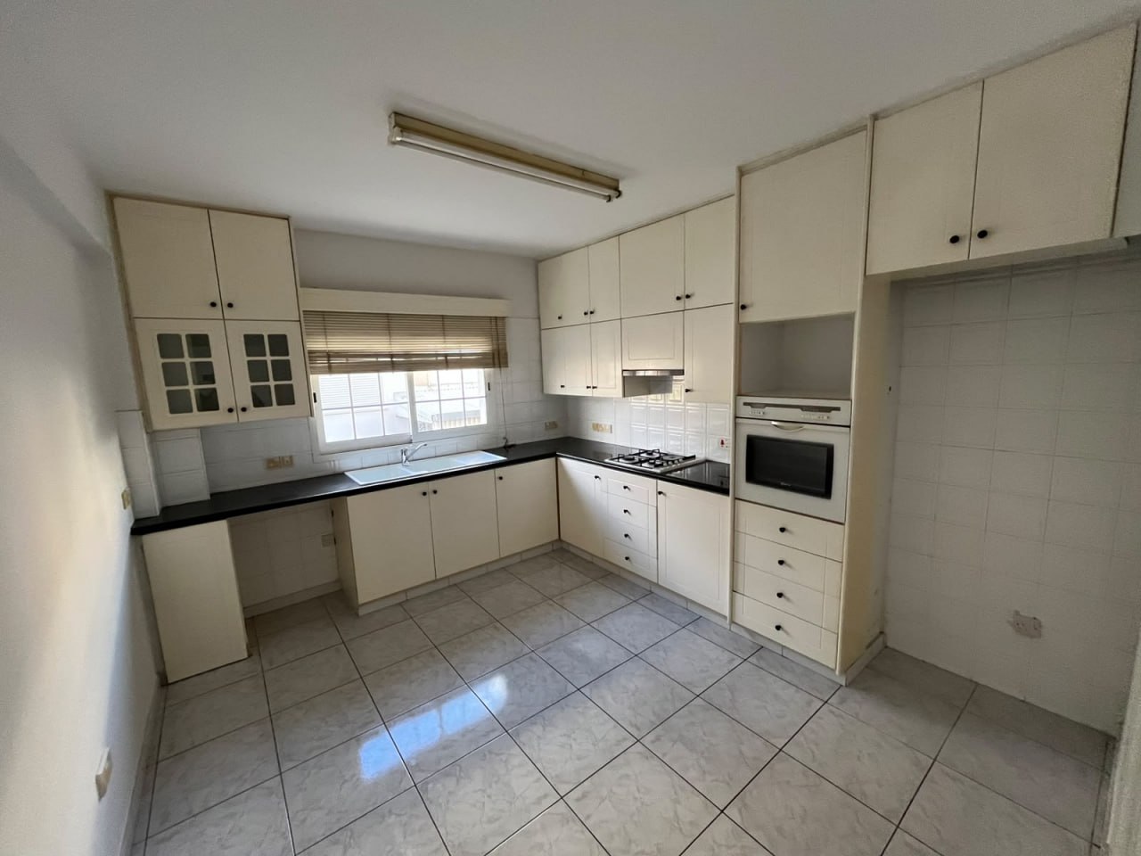 Apartment, 3 bedrooms — 8