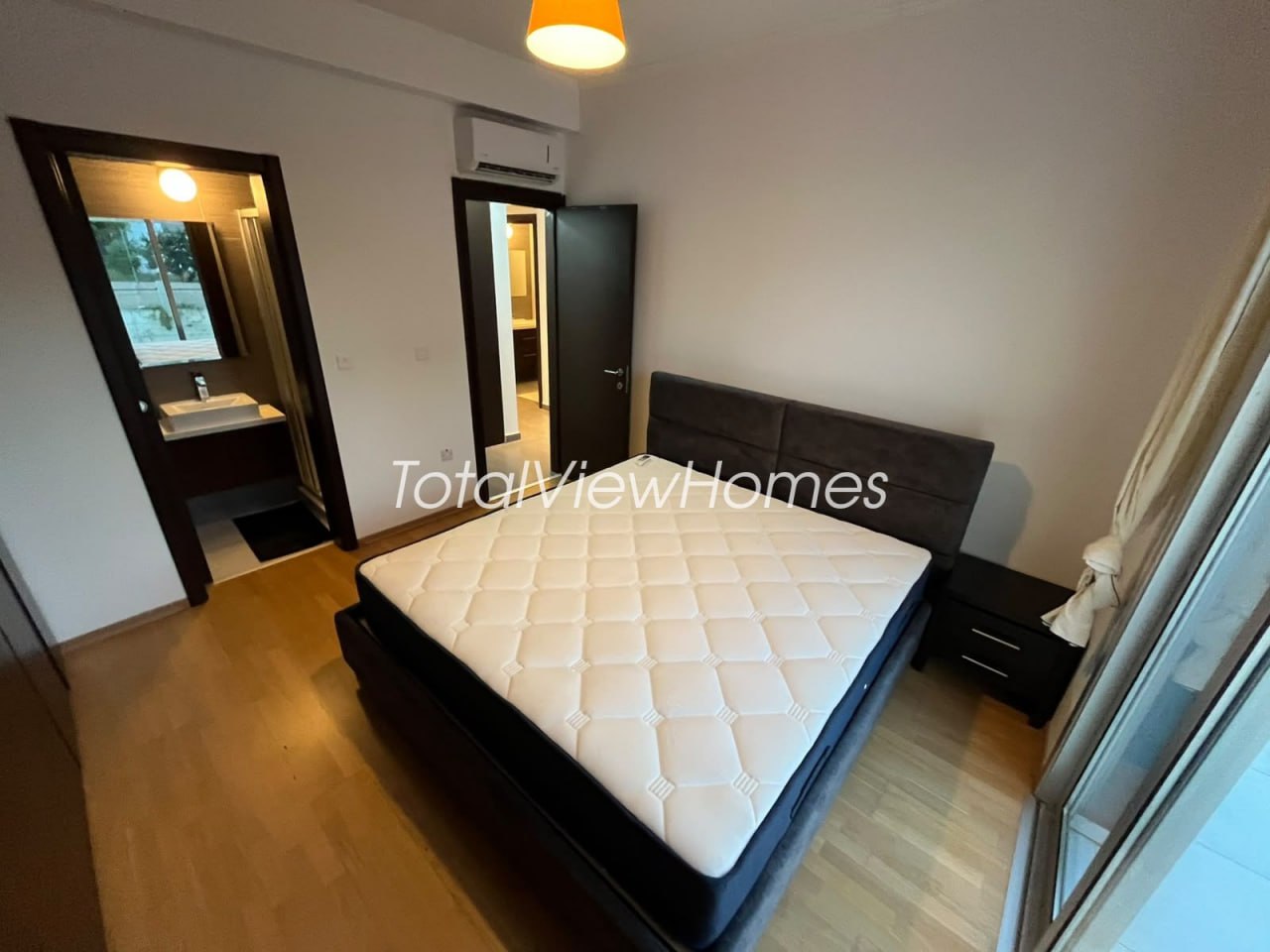 Apartment, 2 bedrooms — 8