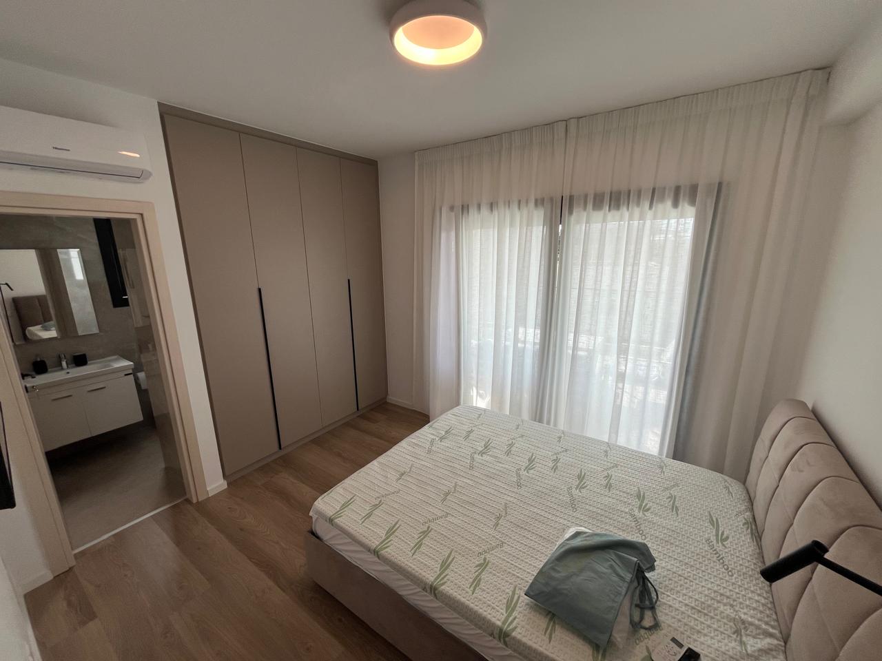Studio, 2 bedrooms — 7