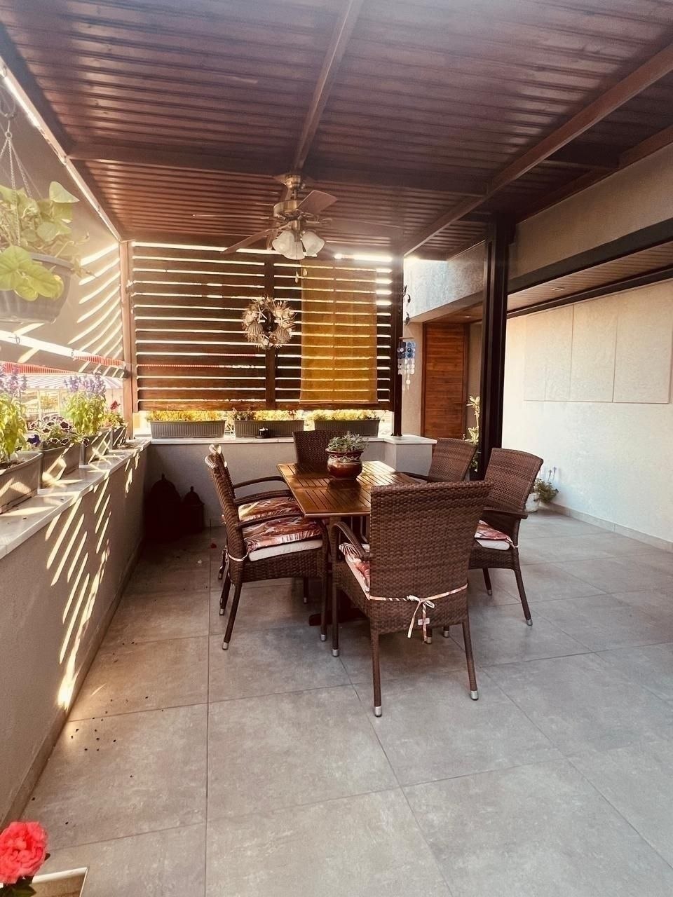 House, 2 bedrooms — 2