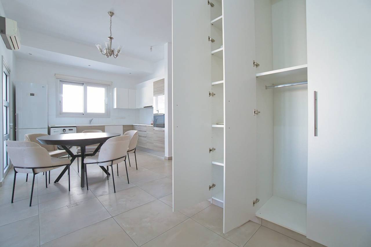 Apartment, 2 bedrooms — 3