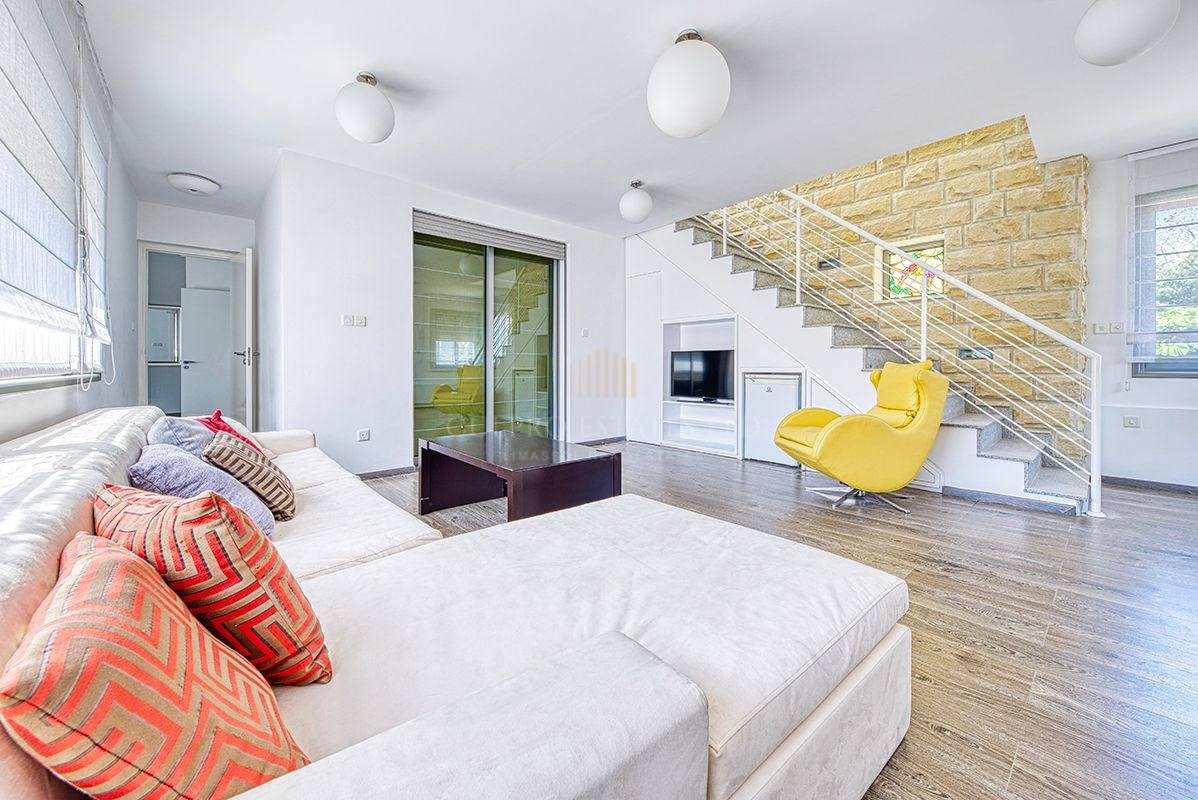 4-bedroom villa in Agios Tychonas, Limassol — 3