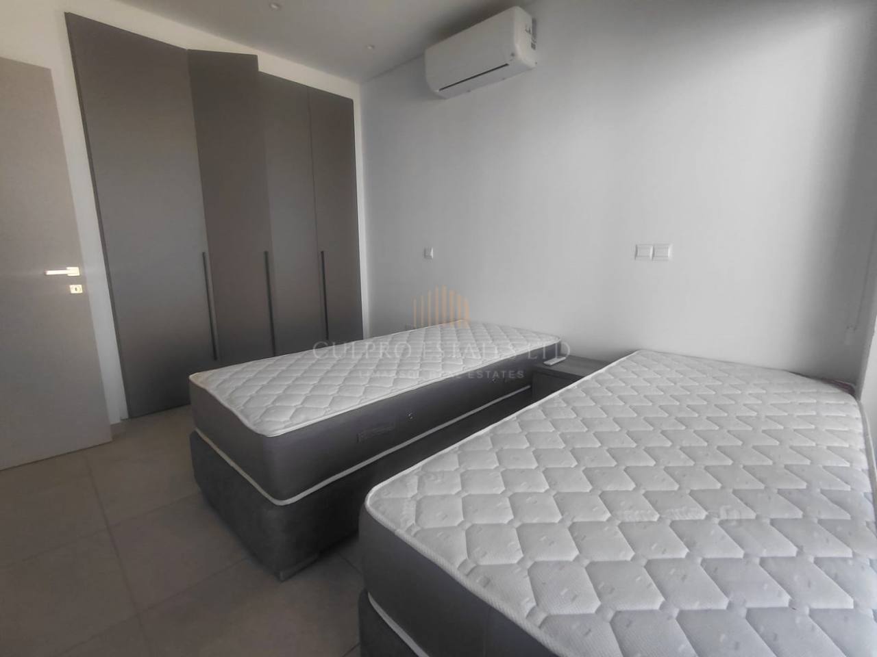 Apartment, 2 bedrooms — 8