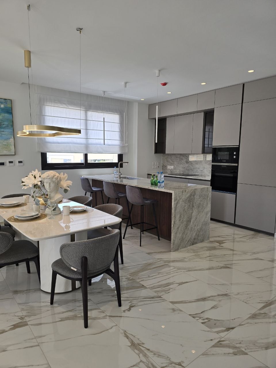 Maisonette — 4