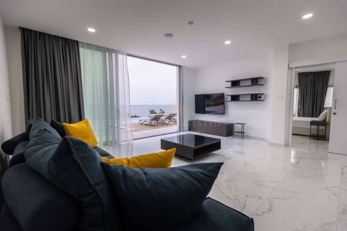 Villa, 5 bedrooms — 7