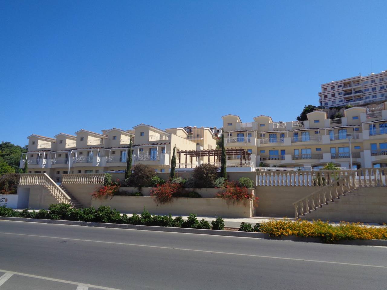 Квартира, 3 комнаты — 4